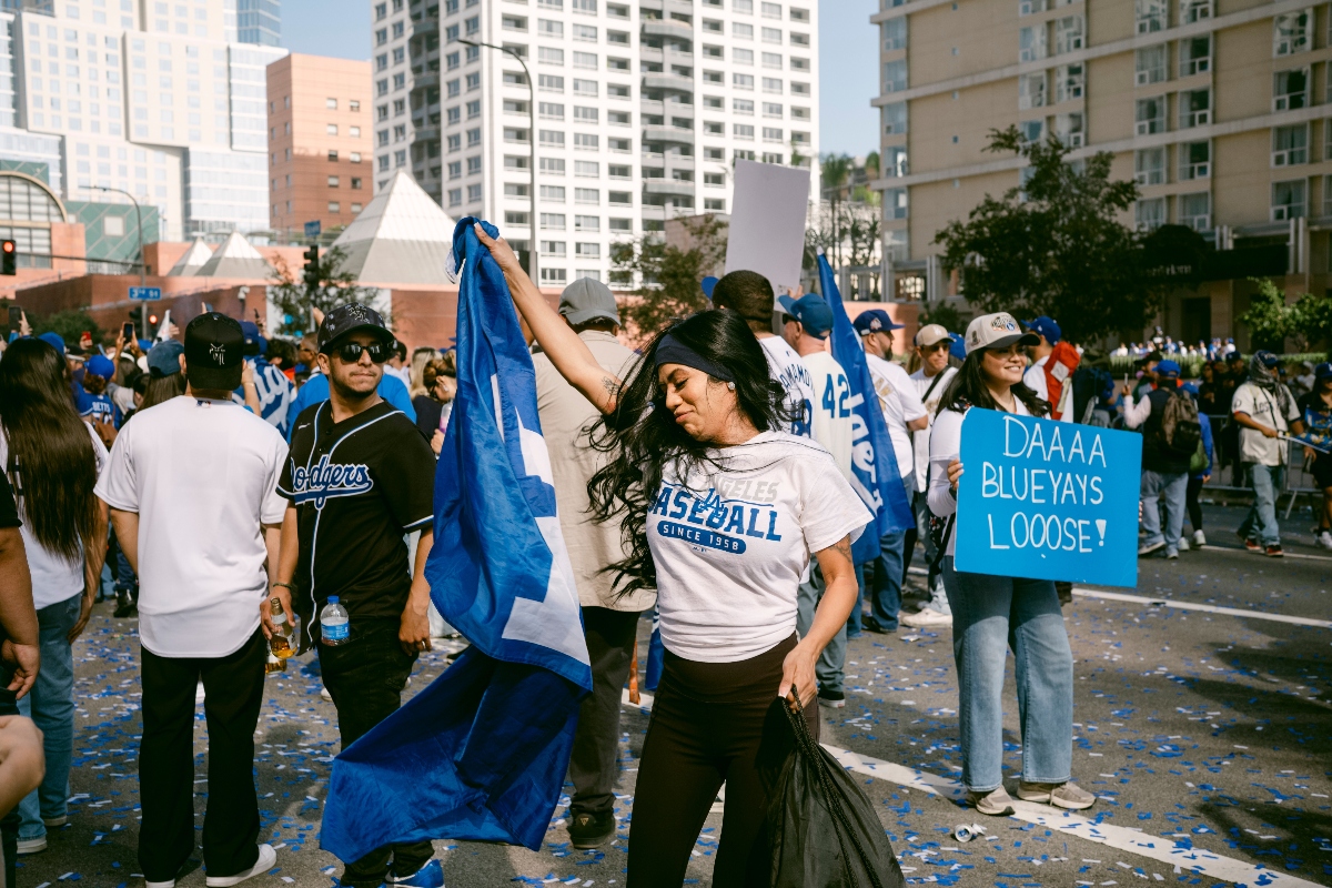 Latinos lideran la pasión por el béisbol en EE.UU. rumbo al Clásico Mundial
