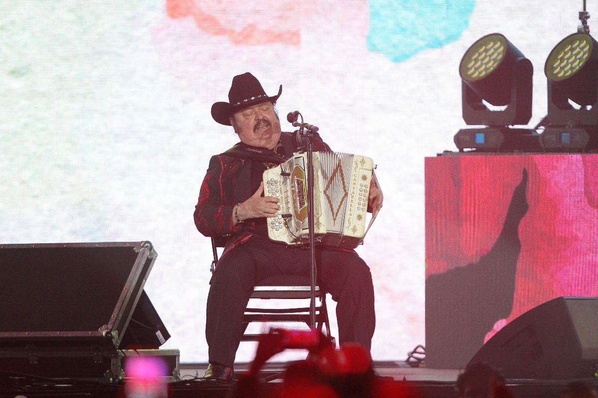 Ramón Ayala demanda