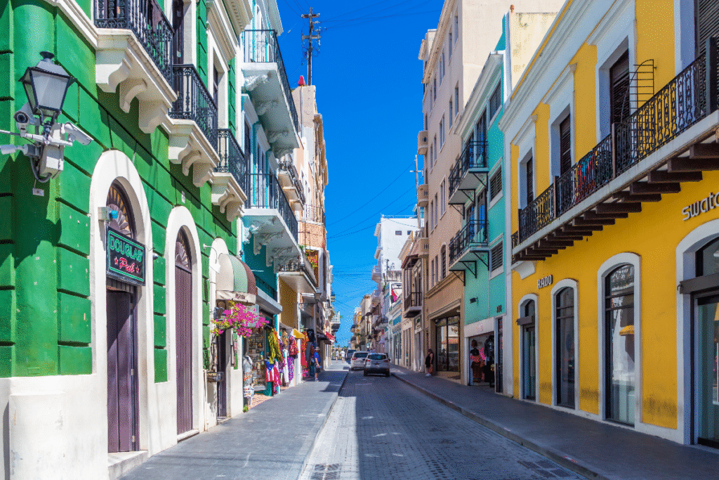 La Ruta de «El Apagón»: Un recorrido por el Puerto Rico real de Bad Bunny
