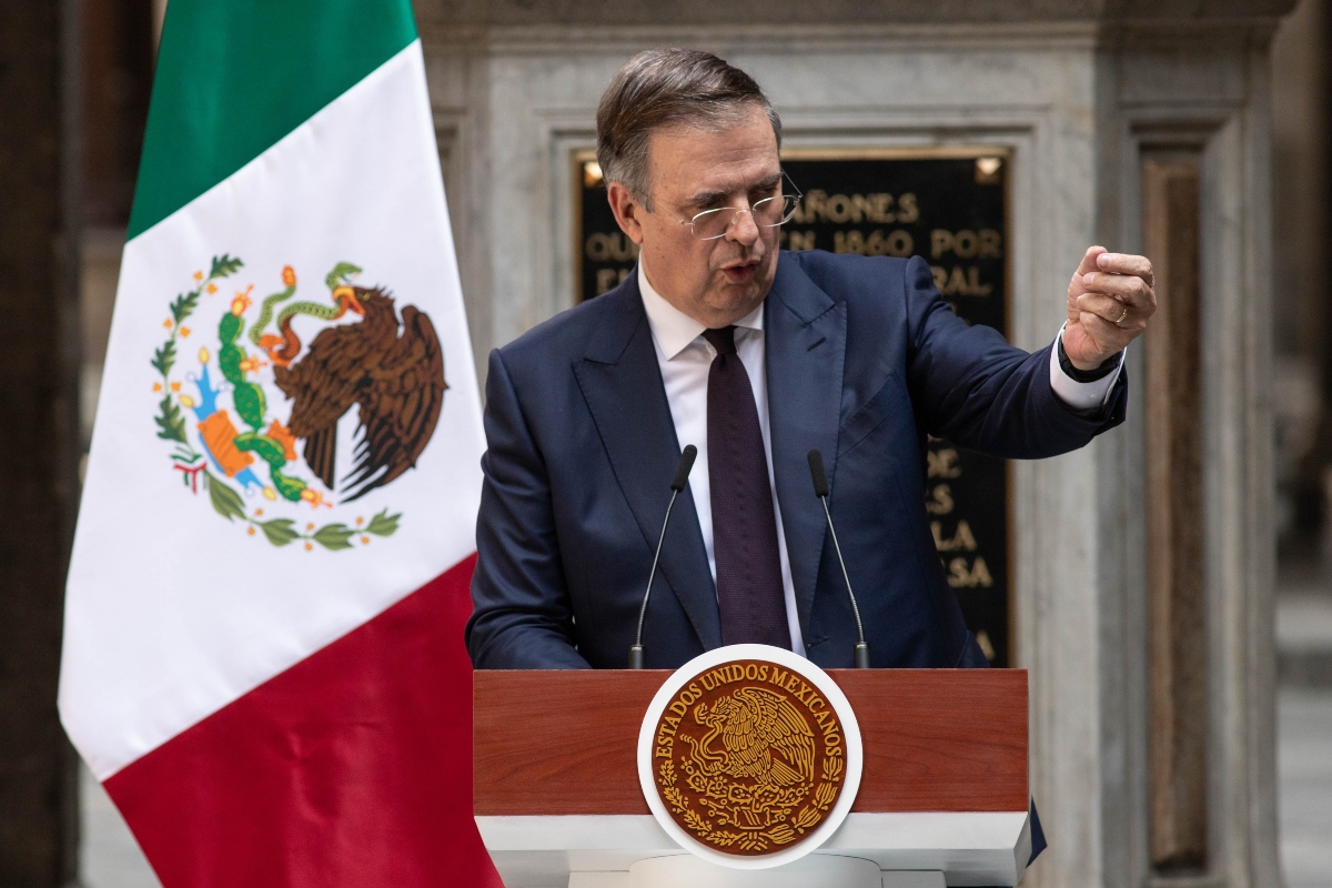 Secretario de Economía de México encarará a Trump por aranceles