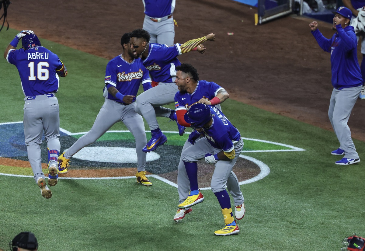Venezuela celebra histórico triunfo ante Japón y el pase a Los Ángeles 2028