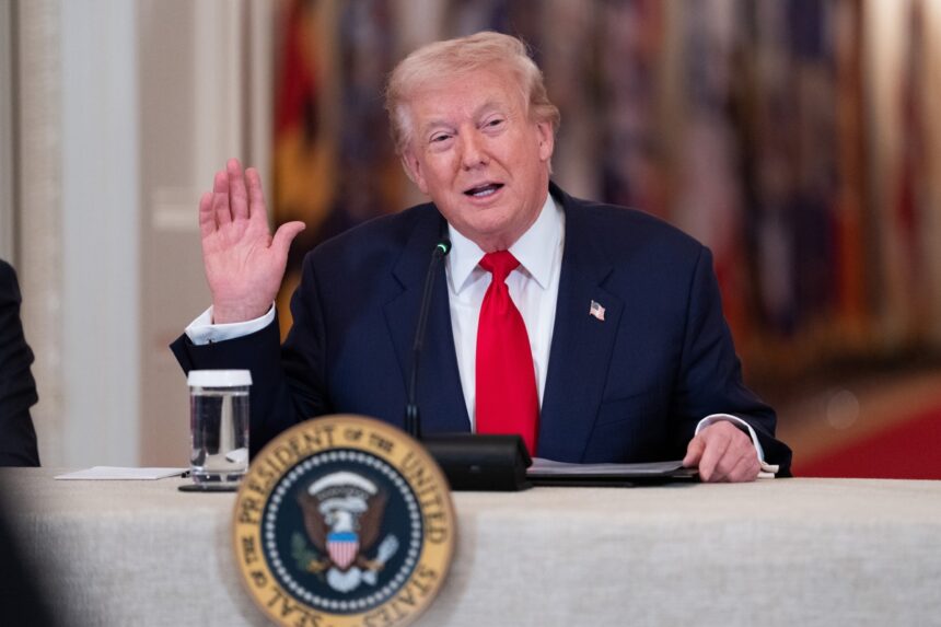 Trump exige rendición de Irán, Trump, Irán, Guerra, QuéOnnda