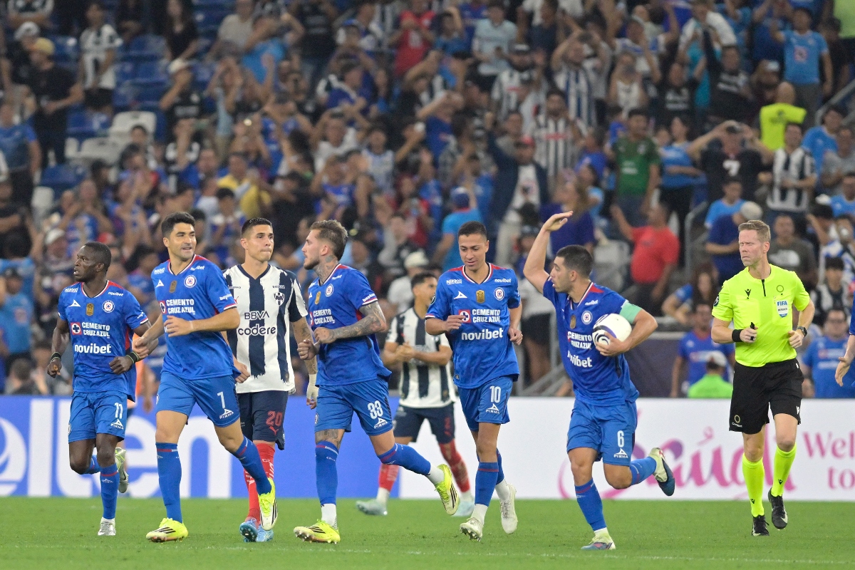 Cruz Azul pega en Monterrey y toma ventaja rumbo a los cuartos de Concacaf