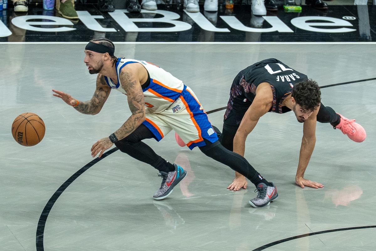 Knicks le arrebatan el triunfo a Nets en un final de infarto