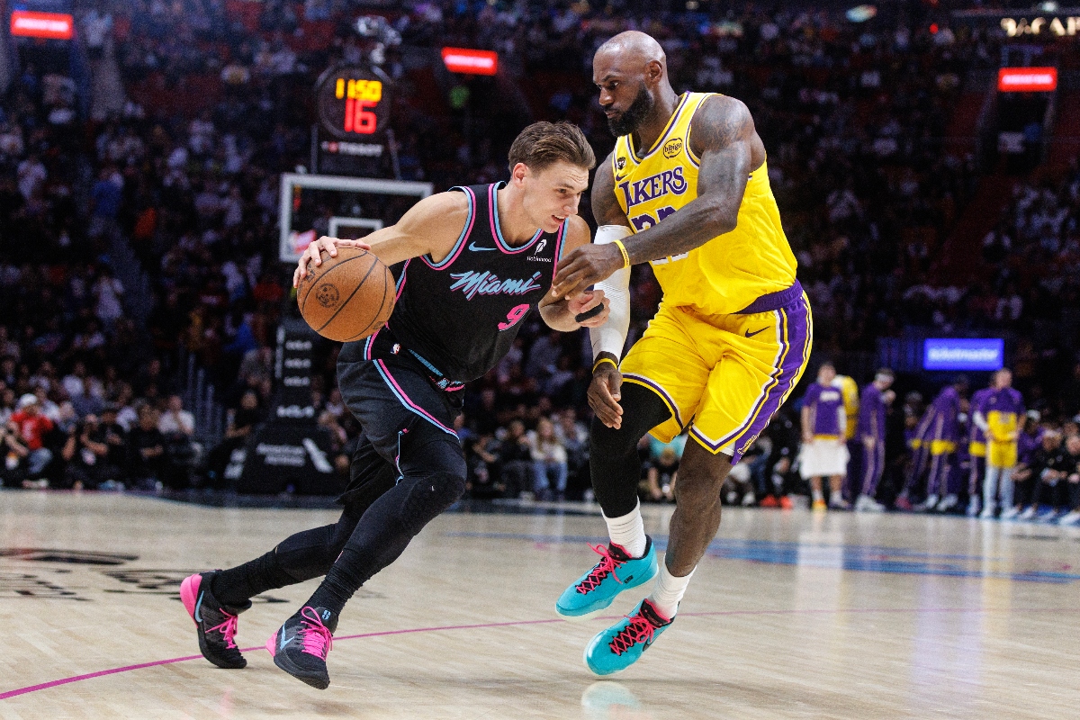 LeBron James iguala récord legendario con su juego 1,611 en la NBA
