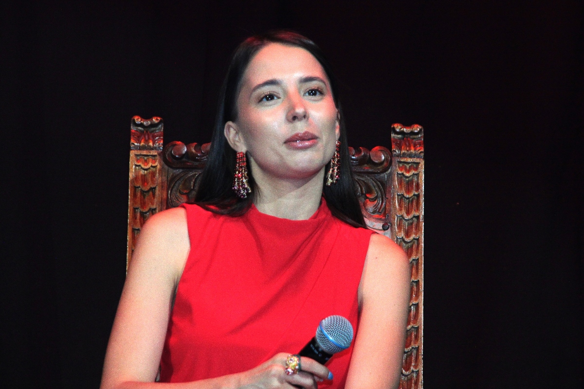 Majo Aguilar emociona a fans con poderoso homenaje a Juan Gabriel
