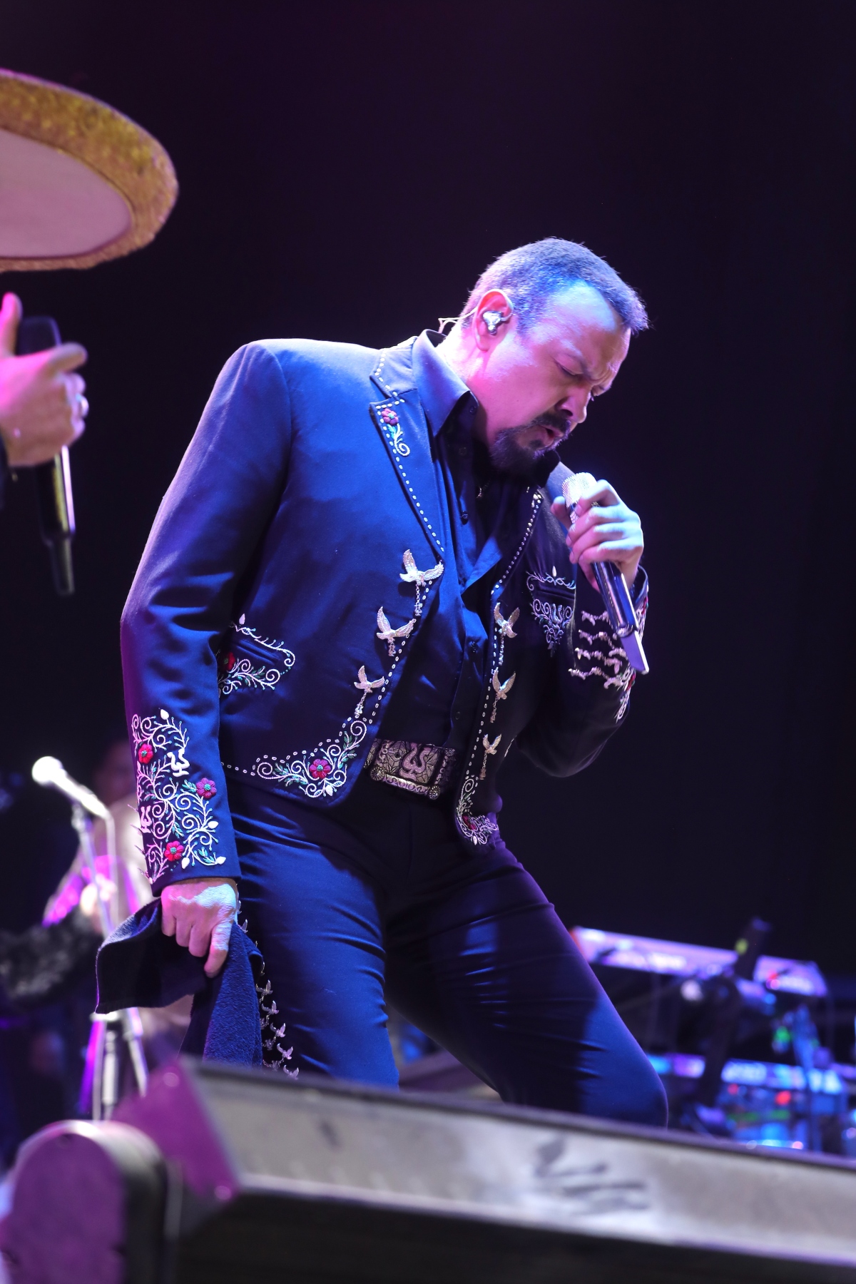 Pepe Aguilar habría mandando una indirecta fuerte a Christian Nodal