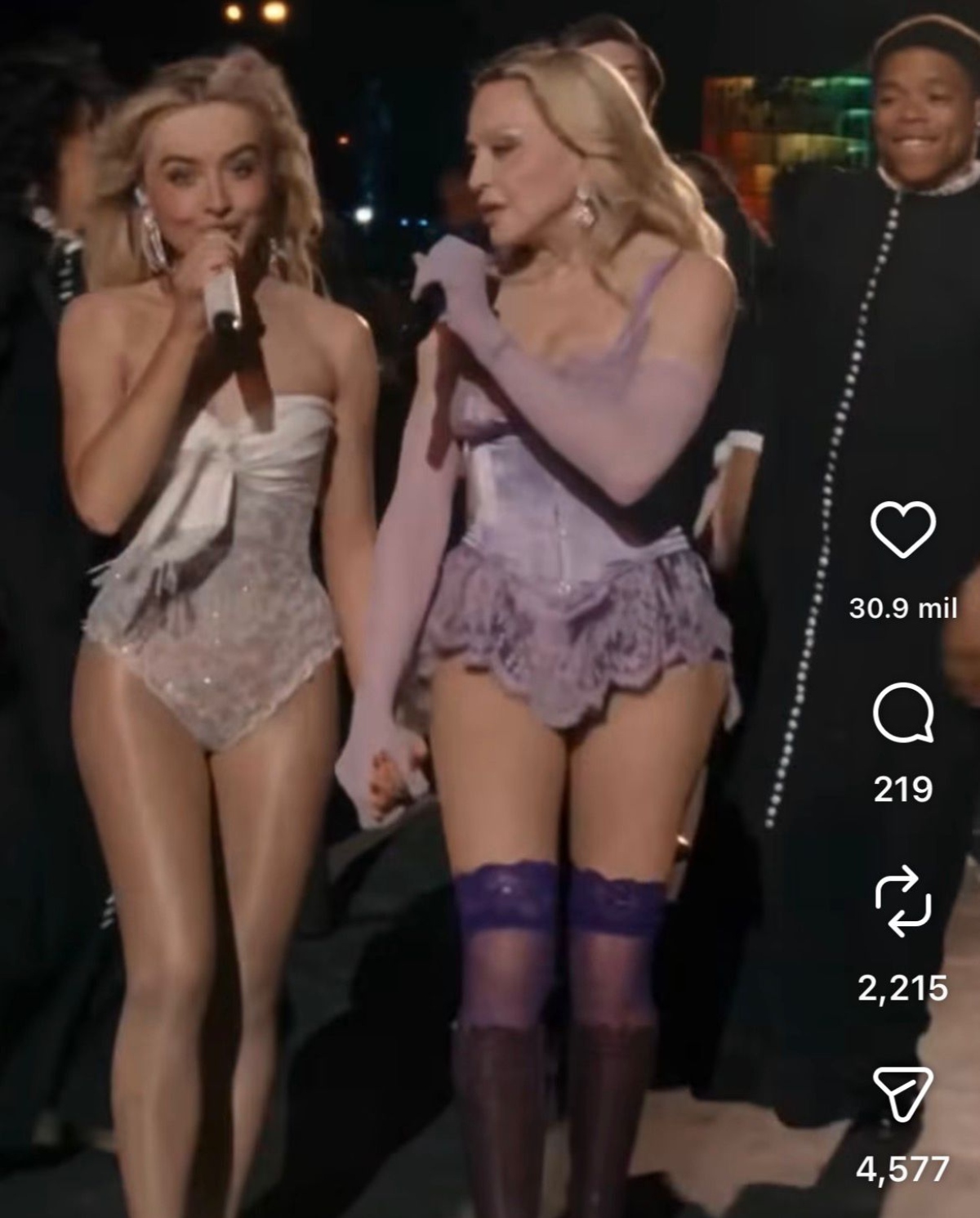 Madonna sorprende junto a Sabrina Carpenter en Coachella