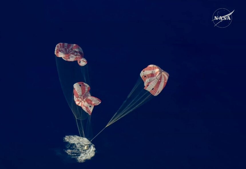 Artemis II returns to Earth, Artemis II, Artemis II splashdown, Artemis II parachute, QuéOnnda