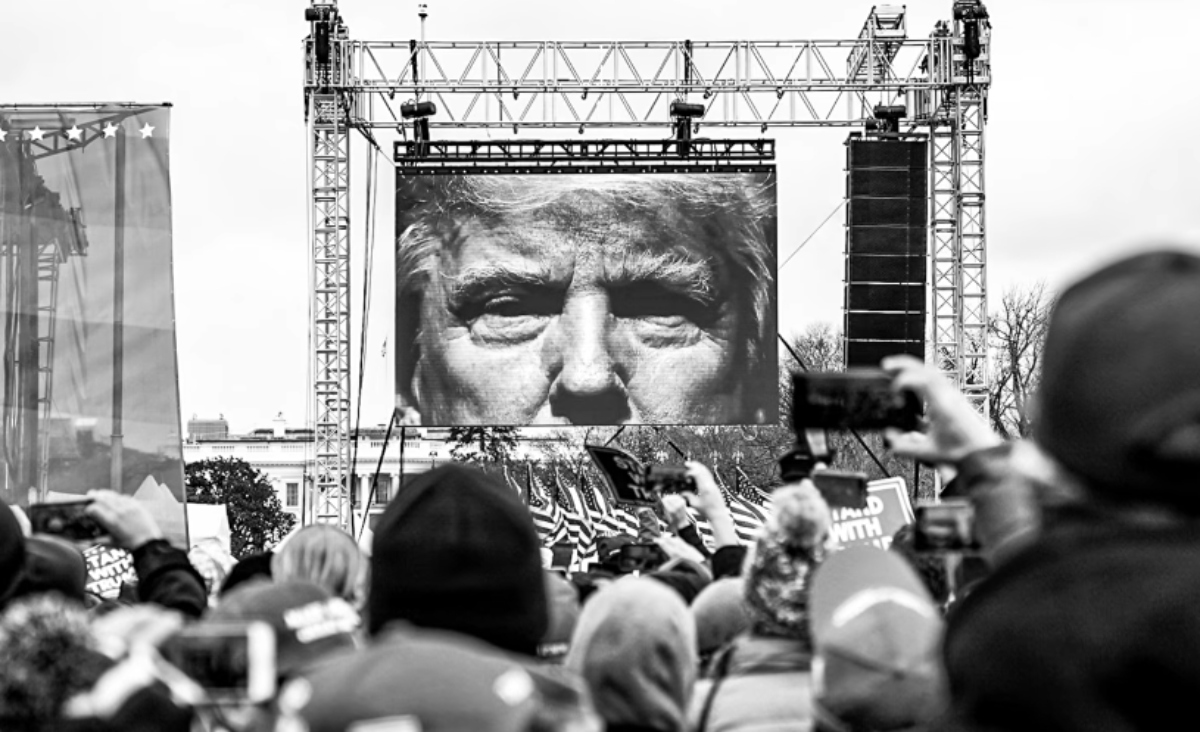 Massive Attack y Tom Waits lanzan canción contra políticas de Trump
