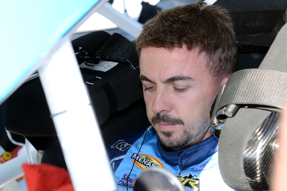 Frankie Muñiz sufre fuerte choque en NASCAR