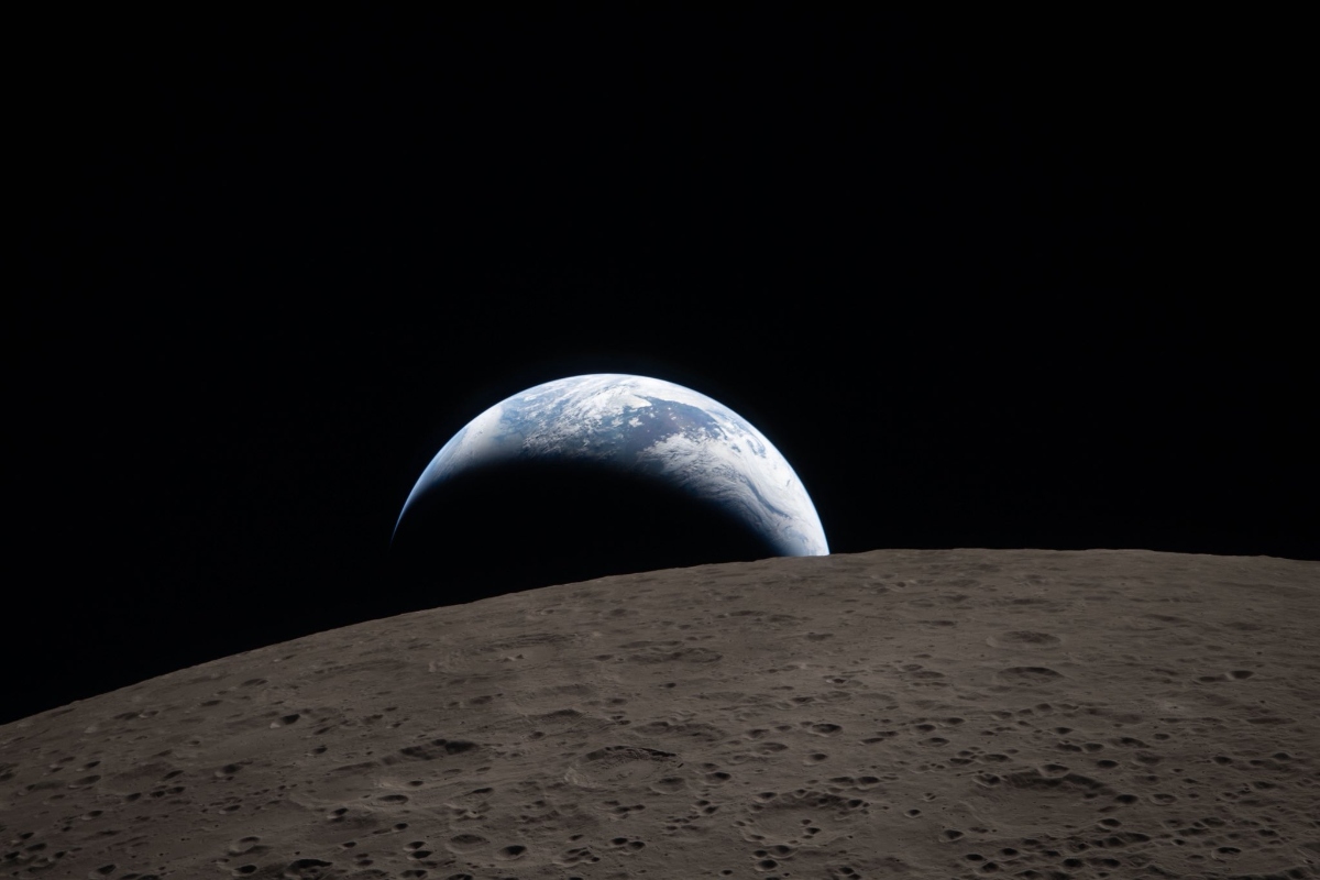 Artemis II rompe la gravedad lunar y pone rumbo a la Tierra tras hacer historia