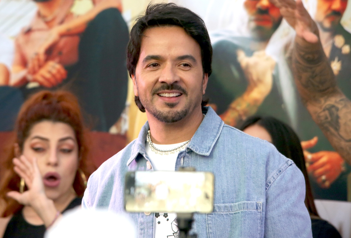 Luis Fonsi está de luto