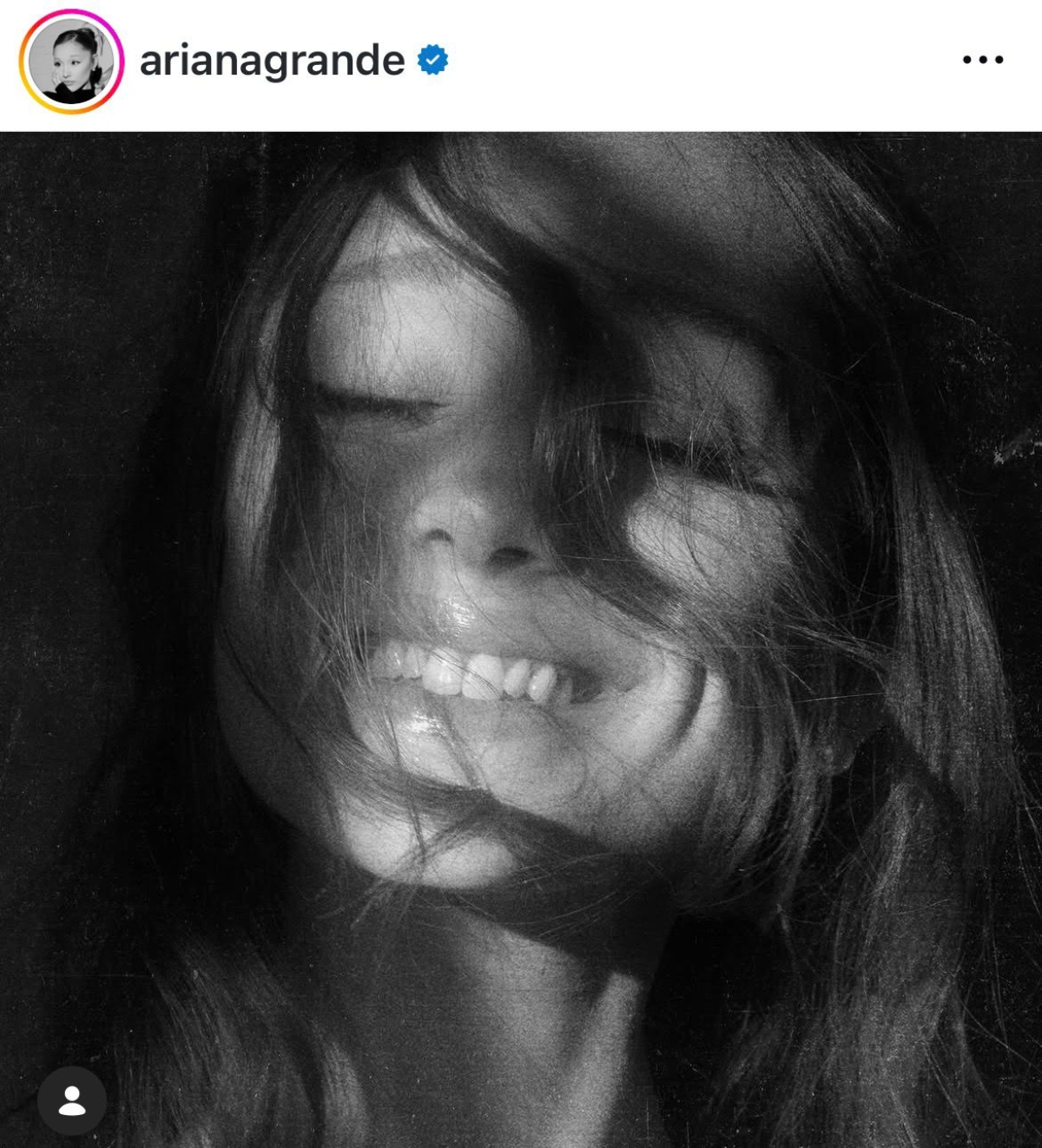 Ariana Grande y su nuevo disco 'Petal'