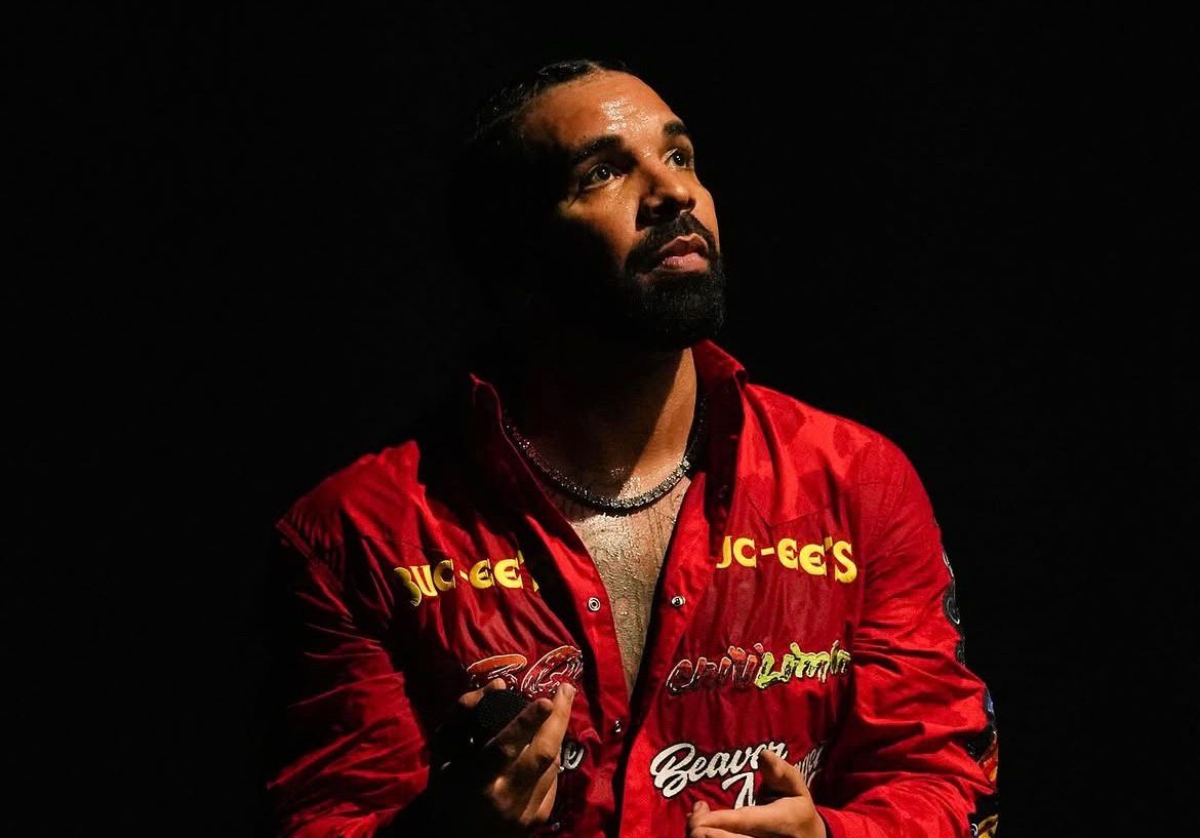 Drake takes record from Michael Jackson