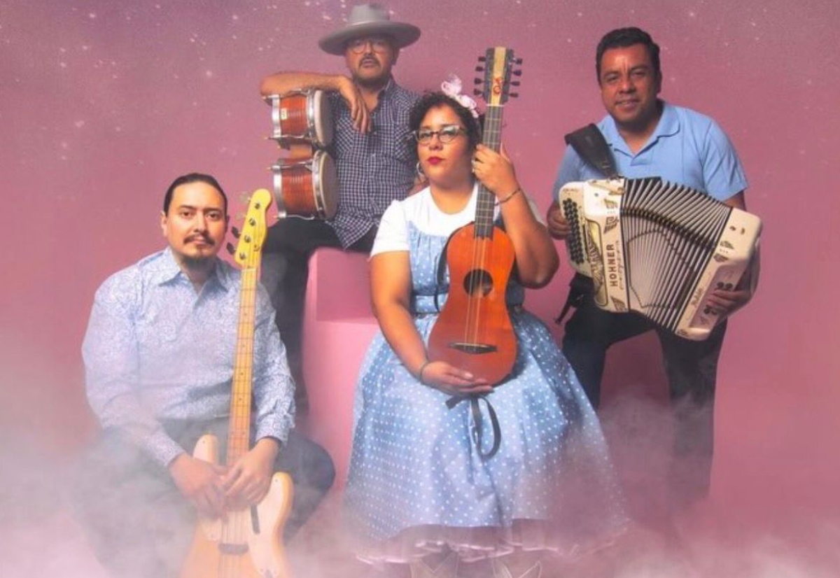 Grupo ‘La Santa Cecilia’ quiere unir con su música a EEUU con México