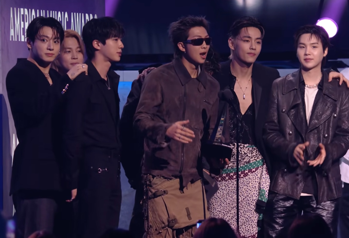 BTS gana ‘Artista del Año’ en los American Music Awards
