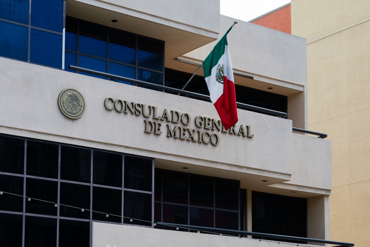 EEUU inicia auditoría masiva de consulados mexicanos y amenaza con cierres