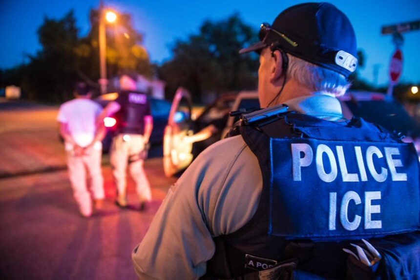 ICE Agent Arrested, Christian Castro, ICE, Metro Surge, QuéOnnda