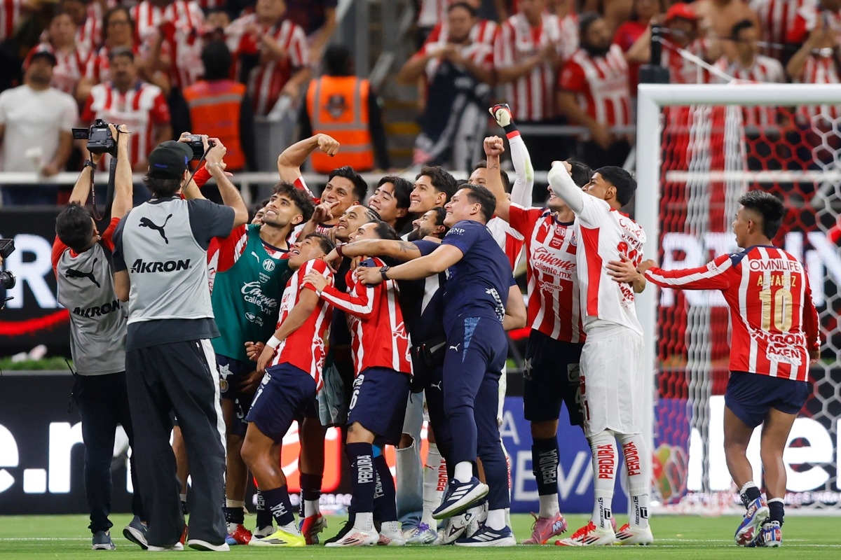 Guadalajara busca aplastar a Cruz Azul