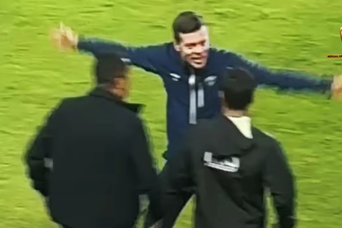 Efraín Juárez y Solari protagonizan fuerte bronca en Pachuca vs Pumas