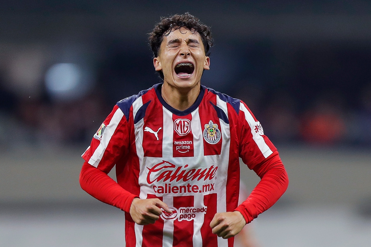 Chivas complica a Cruz Azul