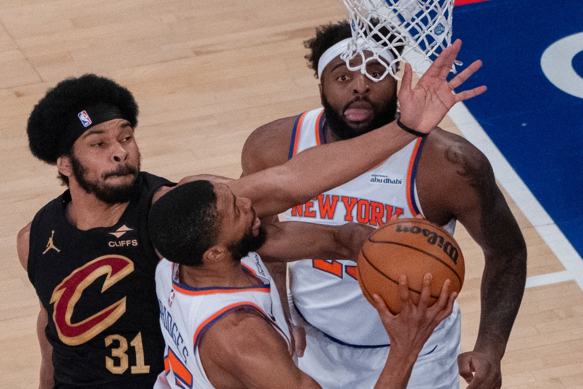 Knicks hacen historia: remontan 22 puntos y silencian a Cavaliers