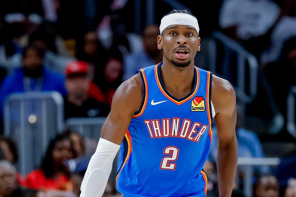Thunder aplastan a Lakers y Pistons vencen a los Cavs en unas semifinales explosivas