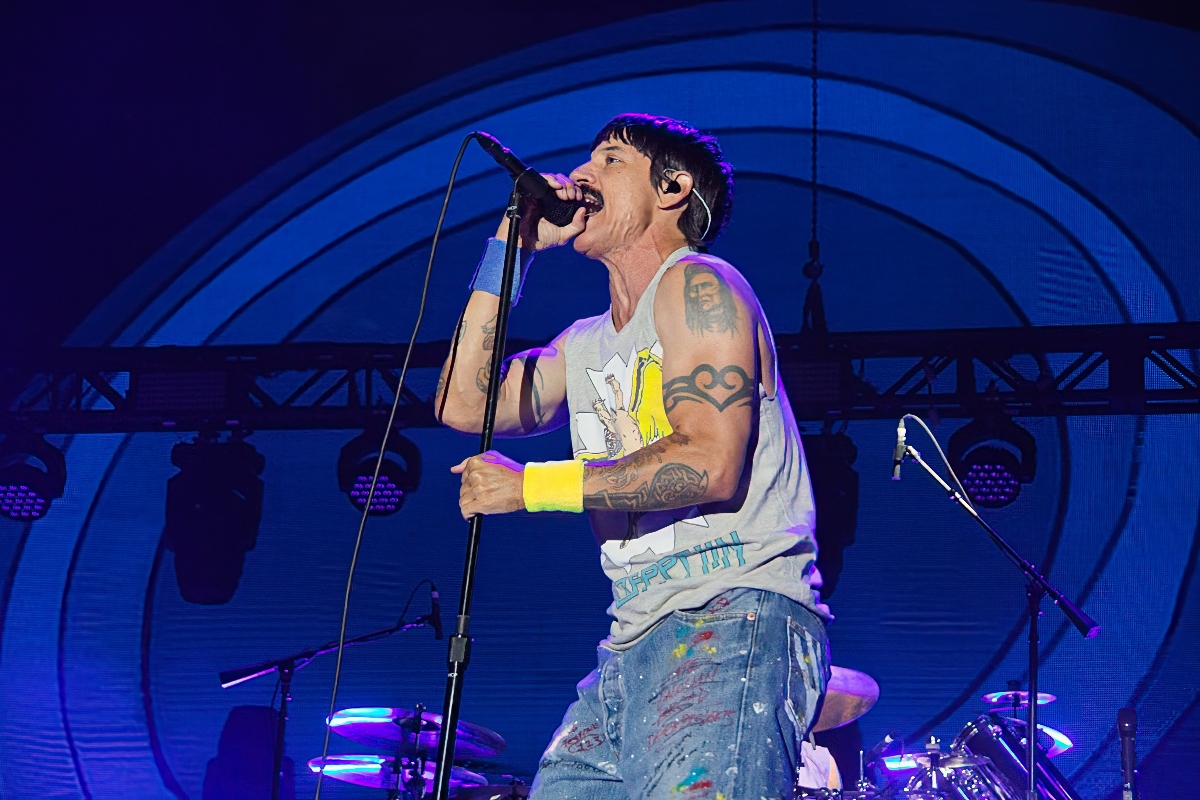 Red Hot Chili Peppers hacen historia con millonaria venta de su música