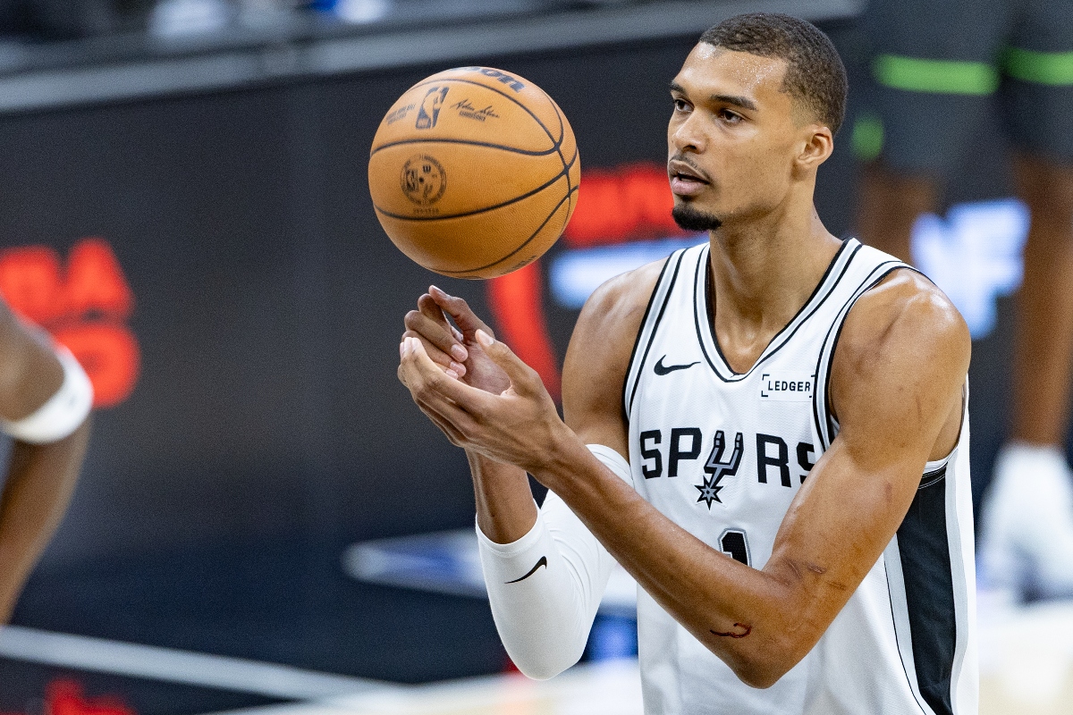 ¡Wembanyama desata el caos en la NBA!