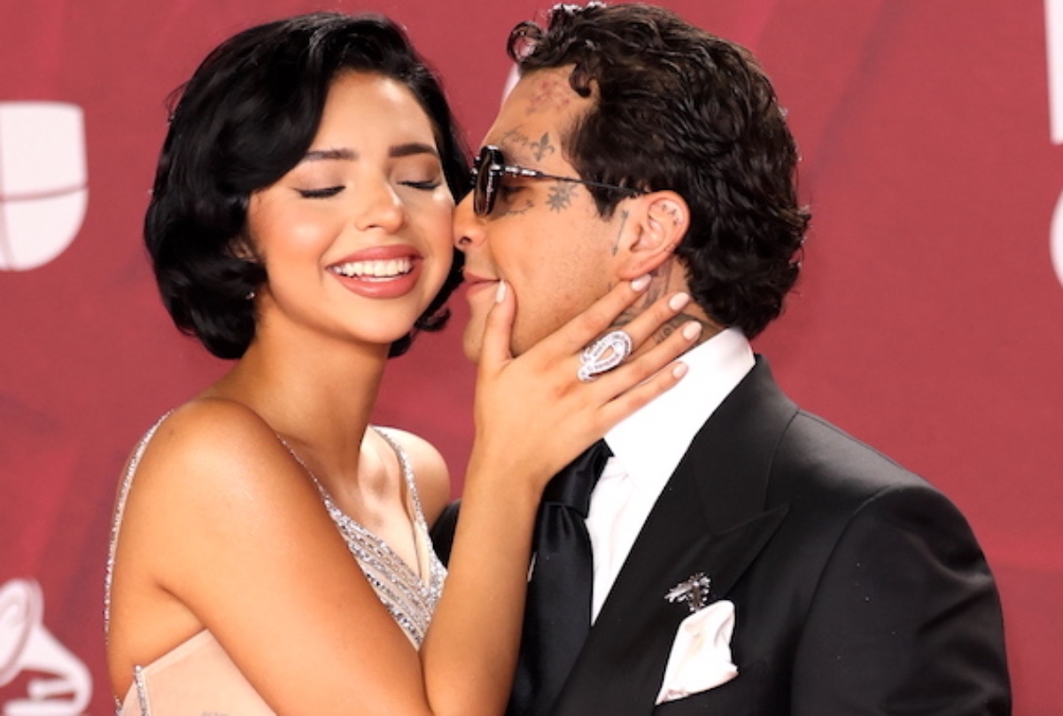 Ángela Aguilar y Christian Nodal se presumen comiéndose a besos en inesperado video