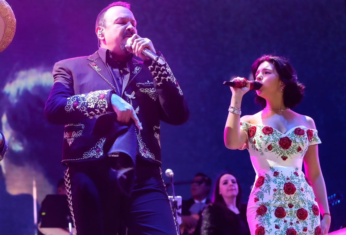 Ángela Aguilar felicita a Pepe Aguilar en el Día del Padre… pero no a Christian Nodal