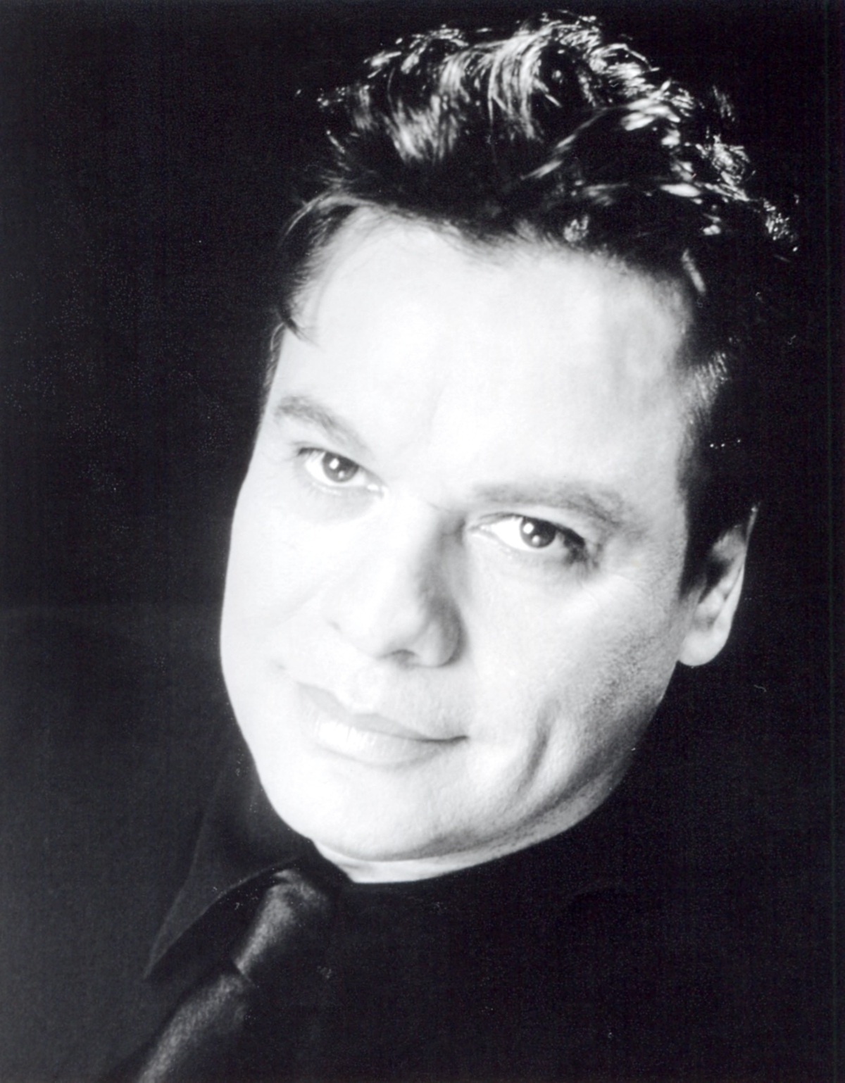 'Gracias a Dios', la canción que Juan Gabriel le dio a Thalía