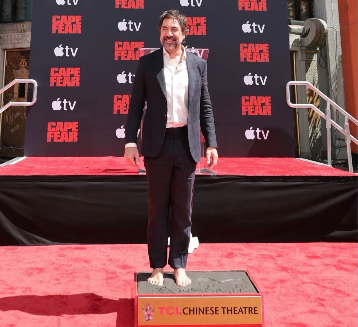 Javier Bardem inmortaliza huellas en Teatro Chino de Hollywood