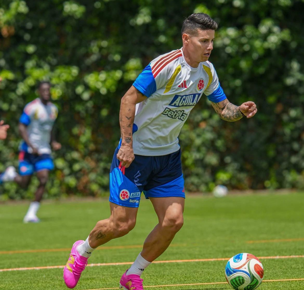 James Rodríguez le habría negado una foto a hija del presidente Gustavo Petro