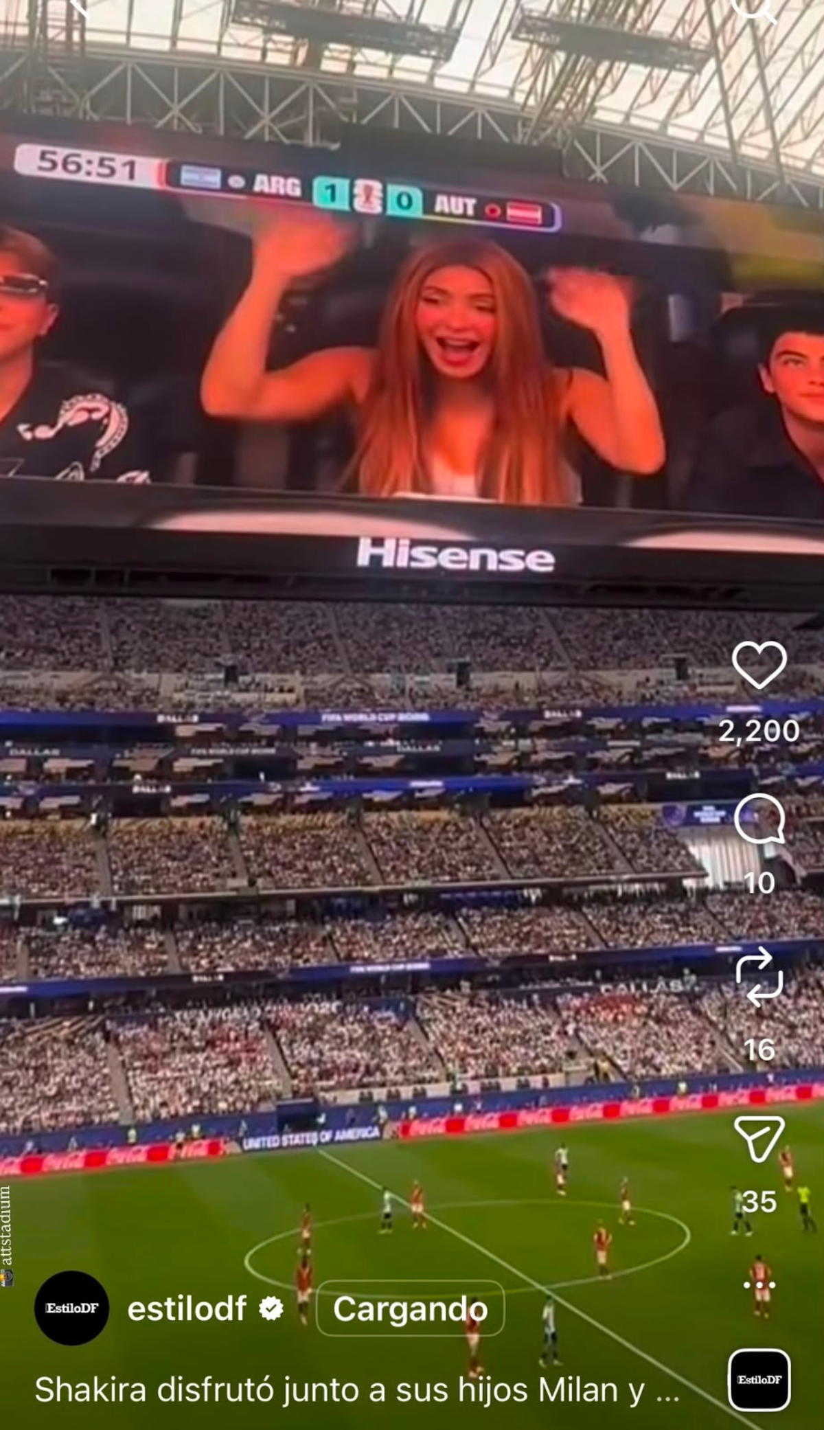 Shakira en partido de Argentina y dedica mensaje a Messi