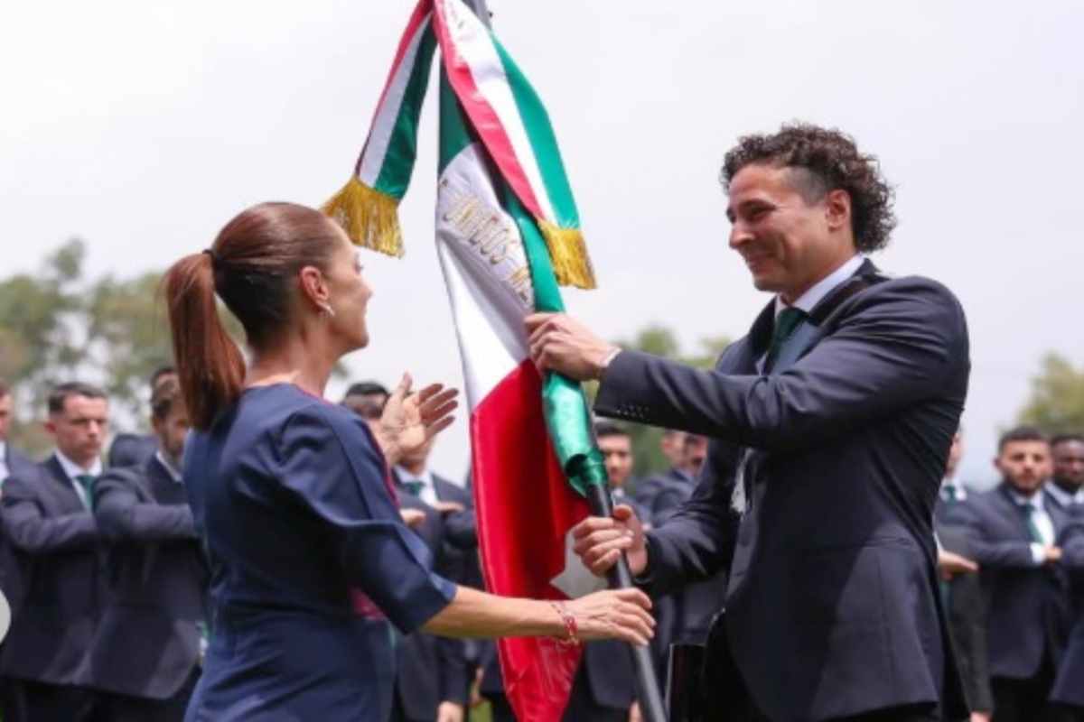 Sheinbaum pide al Tri hacer historia e inspirar a los mexicanos