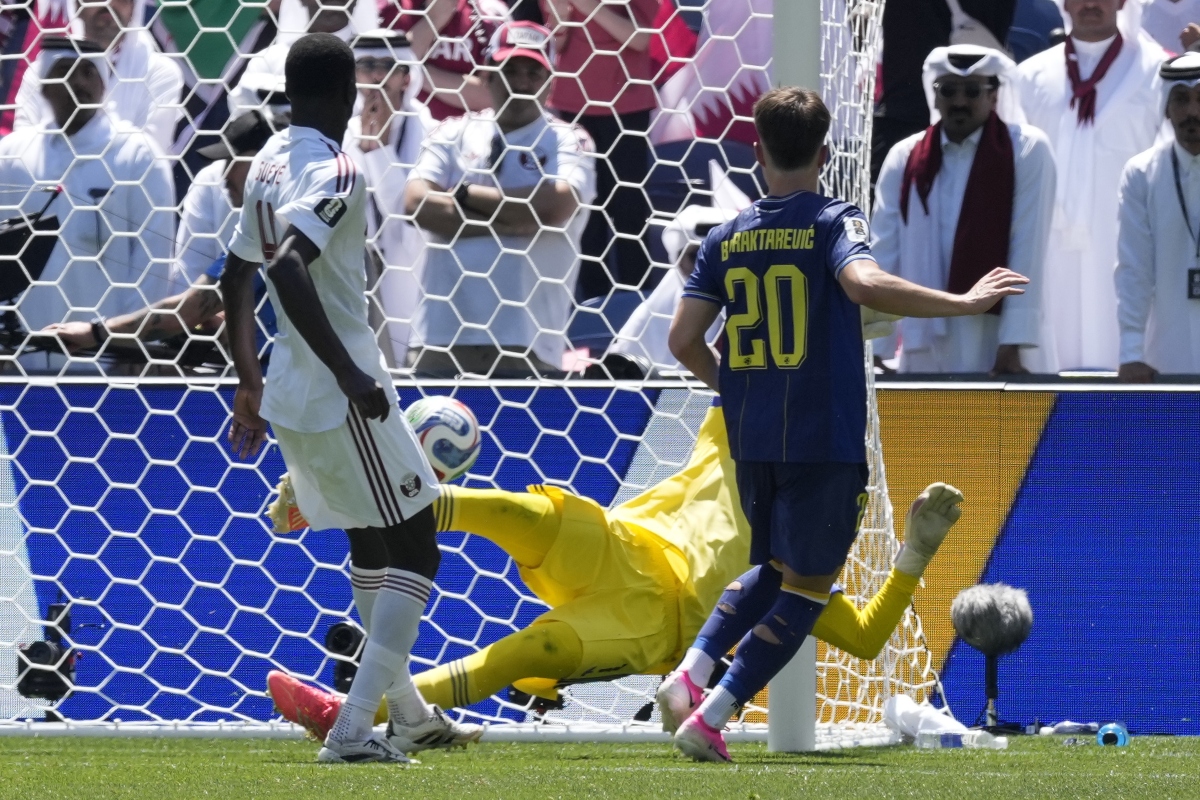 Bosnia da el golpe y elimina a Catar