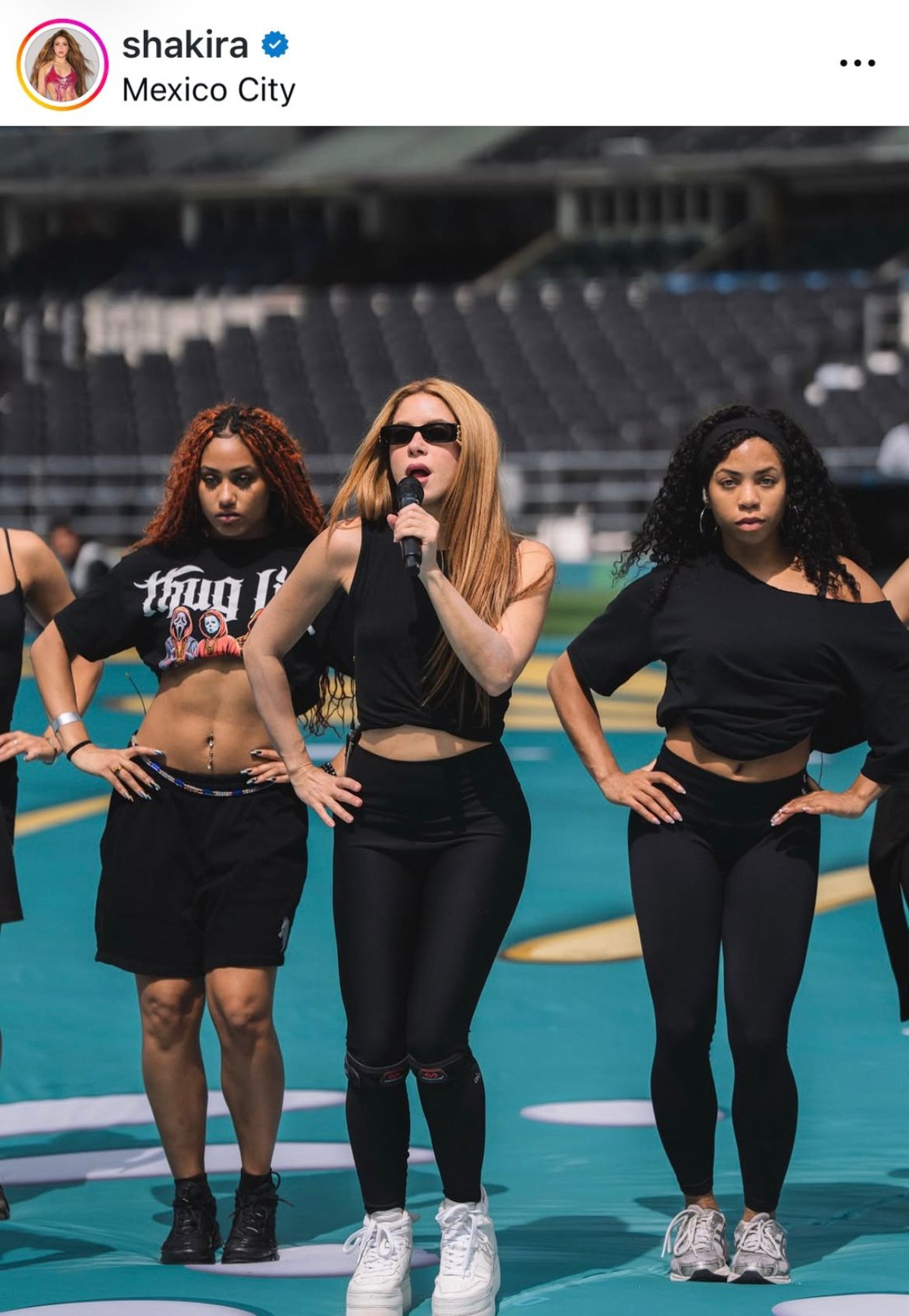 Shakira está lista para el Mundial y el Estadio Azteca para recibirla