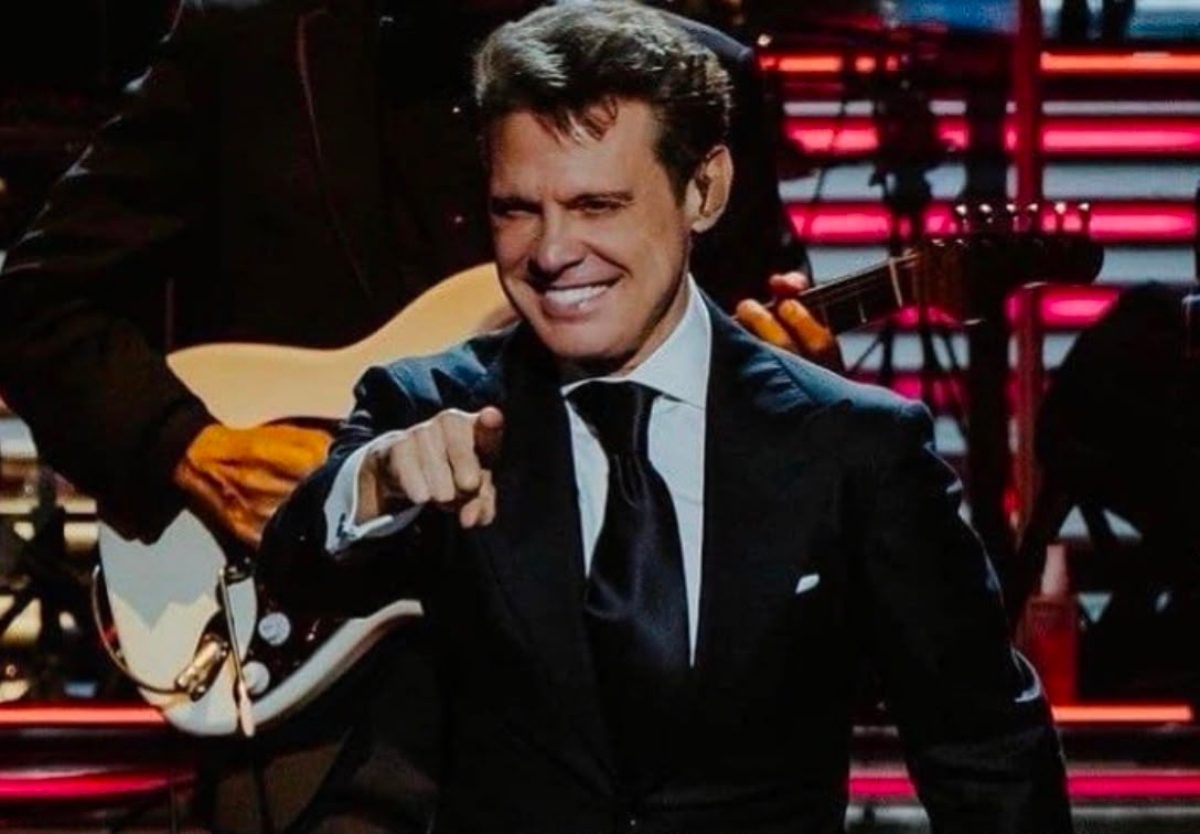Luis Miguel es operado de emergencia y está hospitalizado