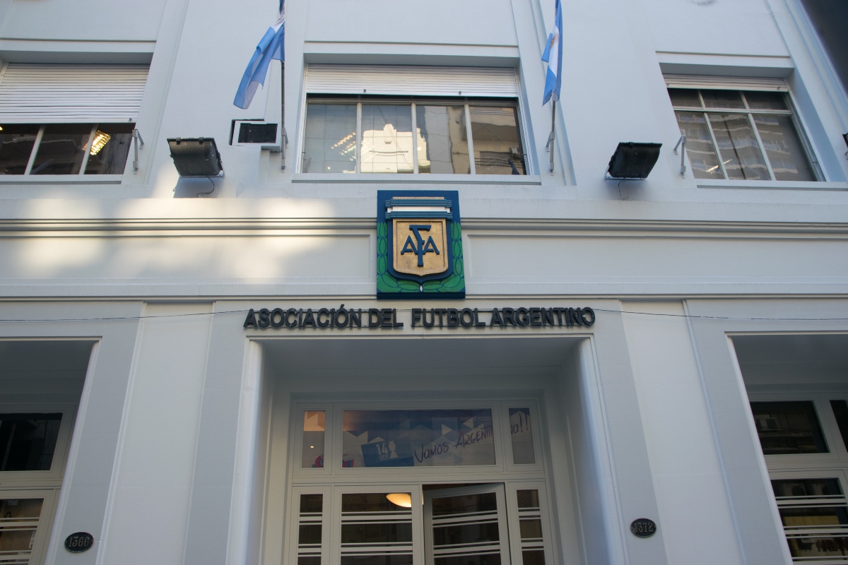 AFA FBI investiga operaciones financieras