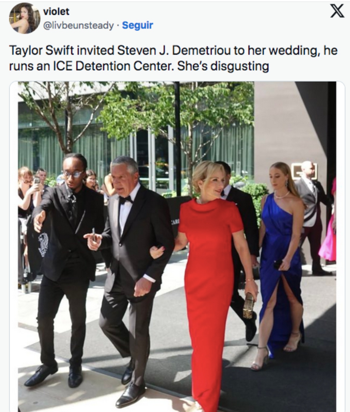¿Taylor Swift invitó a administrador del ICE? Aseguran que así fue