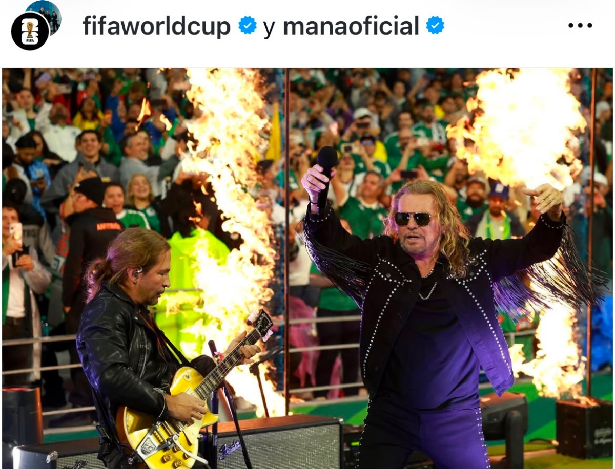 Maná performs 