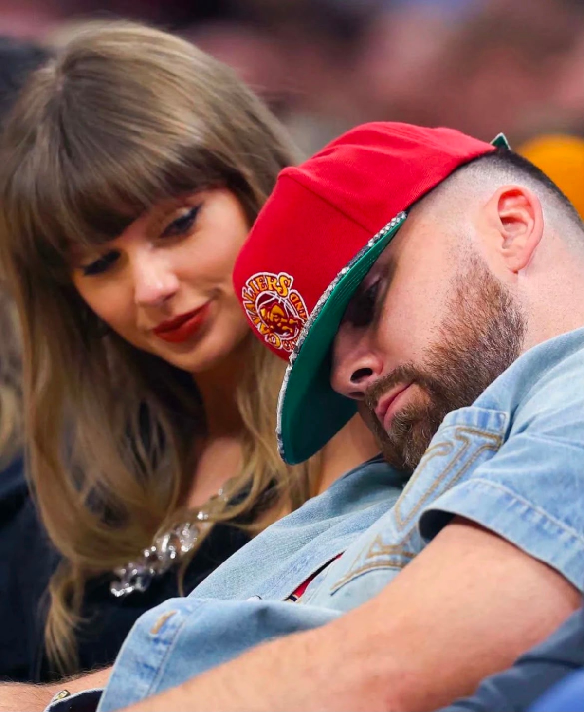 ¿Taylor Swift invitó a administrador del ICE? Aseguran que así fue