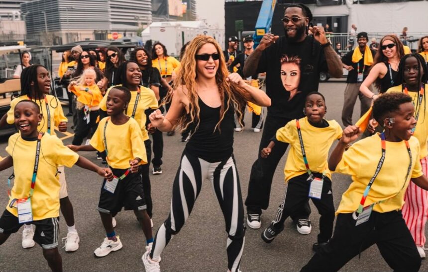 Shakira Shares the Song "Dai Dai" in Spanish