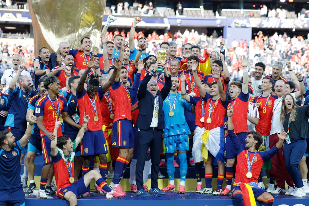 España inicia una nueva era frente a Inglaterra