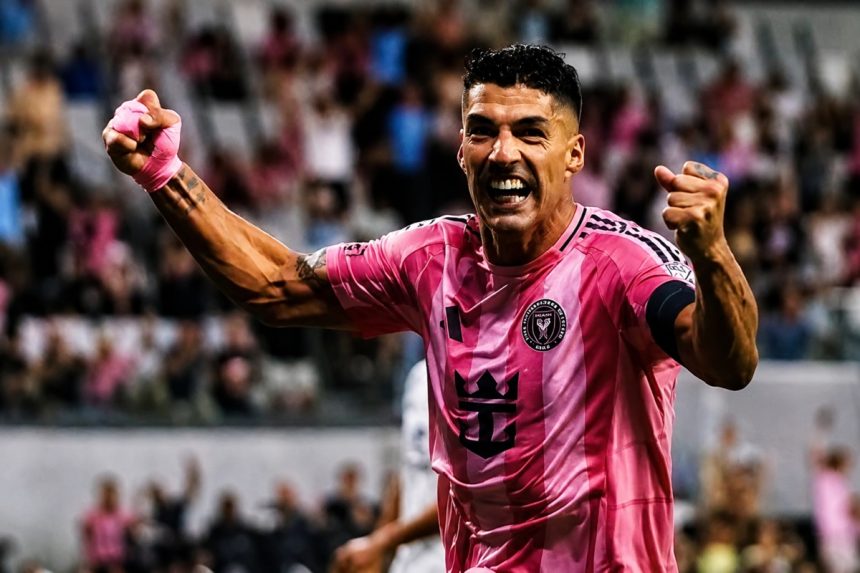 Luis Suárez amarga debut de Robert Lewandowski